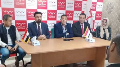 المصريين الأحرار بالجيزة يناقش 
