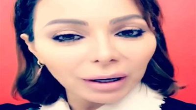 تفاصيل سرقة سوزان نجم الدين في مطار القاهرة.. وتشكر الشرطة علي سرعة استعادة حقيبتها