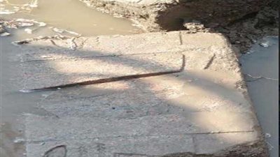 بعد القبض على مواطن ينقب عن الأثار.. اكتشاف معبد تحت منزله (صور)