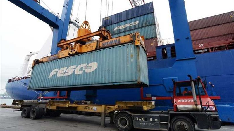 دبلوماسي: احتجاز