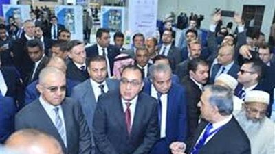 رئيس الوزراء يفتتح معرضي 