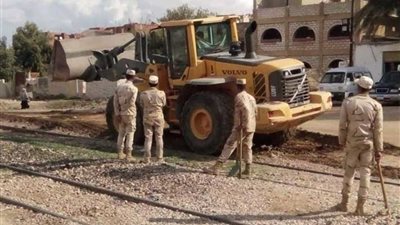 حملة لغلق المزلقانات العشوائية بالعامرية