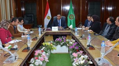 18 شابا معاونين لمحافظ الدقهلية