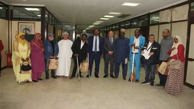 رئيس قطاع التنمية الثقافية يكرم مبدعي 