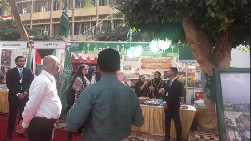 انطلاق فعاليات الملتقى