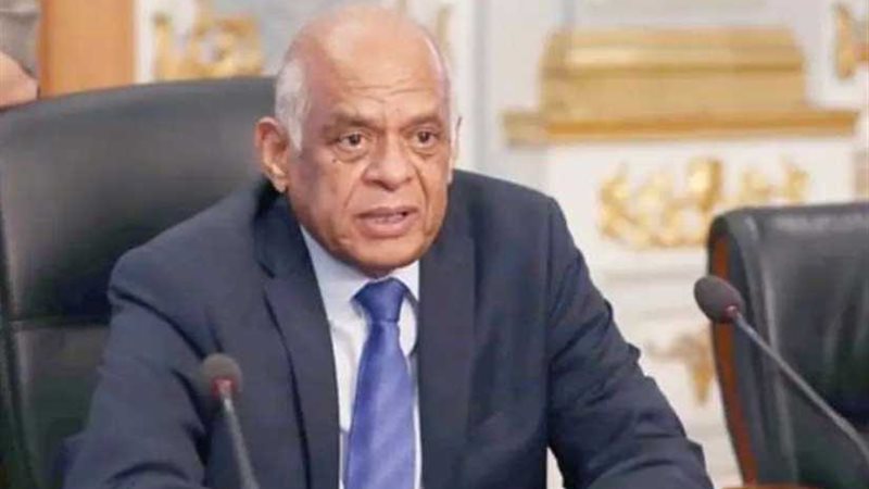 رئيس البرلمان ينتقد