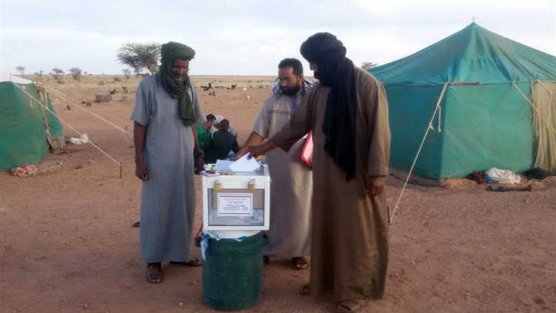 بدء تصويت البدو الرحل