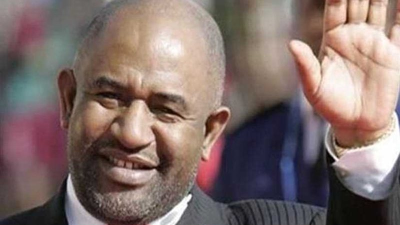 رئيس جزر القمر يصل