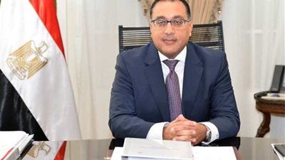 رئيس الوزراء يتفقد مشروعات تنموية وخدمية بمدينة أسوان الجديدة