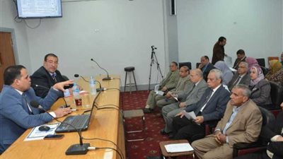 ندوة تعريفية عن الاعتماد البرامجي بتربية أسيوط.. صور