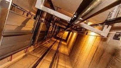 الحماية المدنية تنقذ أسرة تعطل بهم المصعد