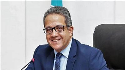 العناني يلتقي مع نظيره اليوناني لبحث سبل التعاون