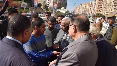 محافظ أسيوط يتفقد نظافة وتجميل حي شرق