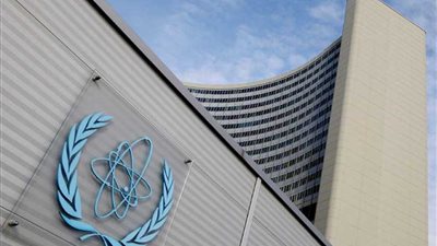 وكالة الطاقة الدولية: مخزونات النفط العالمية قد ترتفع بشكل حاد