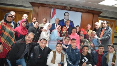 طلاب مدرسة الأمل للصم والبكم الأولى على الجمهورية فى المسرح