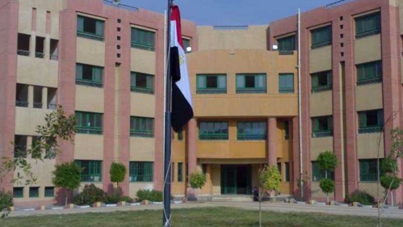 طلاب مدارس المعاهد