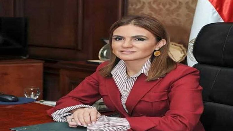 وفد من نواب سابقين