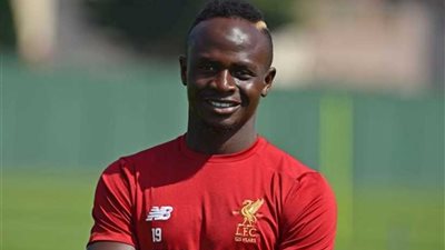 الدبابة السنغالية لا تتوقف.. ماني يفوز بالأفضل في الدوري الإنجليزي