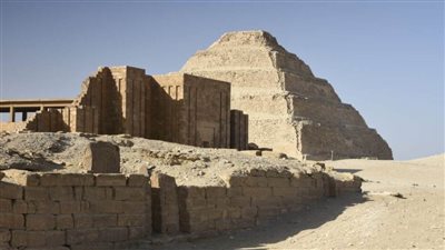 زوسر يستقبل زواره قريبا