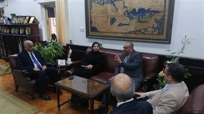 جامعة الإسكندرية تستقبل مدير مشروع رواد ٢٠٣٠