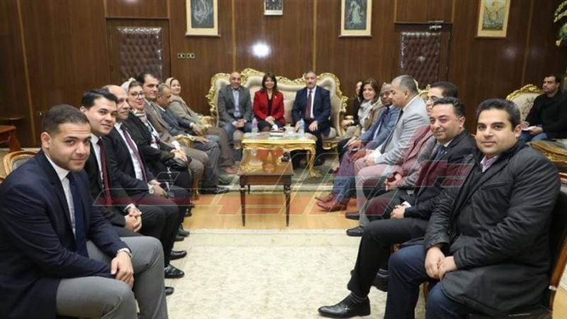 ابوليمون بصحبة وفد