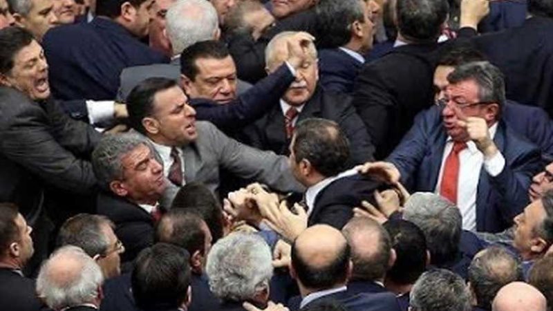 قطر تثير فتنة في