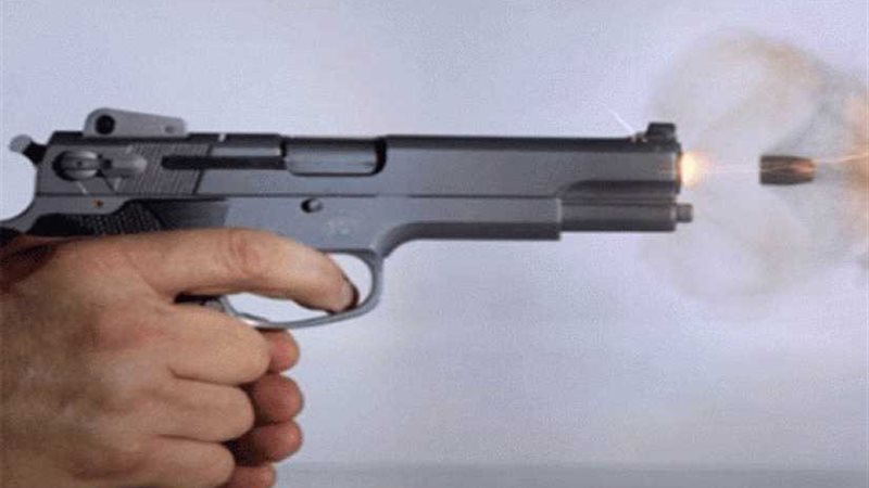 إصابة عامل بطلق ناري