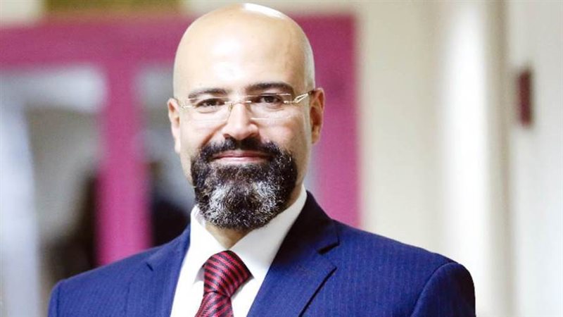 الدكتور أسامة كمال