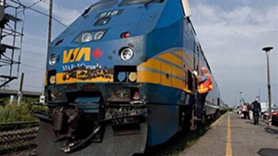 استمرار حصار شبكة السكك الحديدية في كندا وتفاقم الأزمة في البلاد