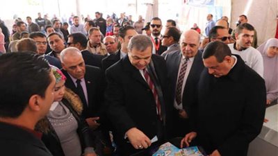 وزير القوى العاملة ومحافظ البحيرة يفتتحان ملتقى تشغيل يوفر 8500 فرصة عمل 