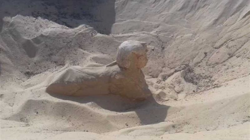 العثور على تمثال