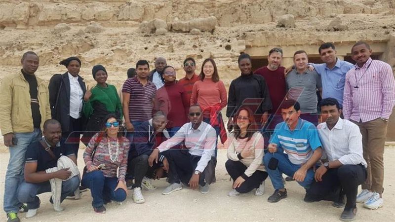 وفد سياحي في زيارة