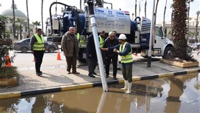 رئيس القابضة للمياه: الدفع بـ 725 معدة لسحب مياه الأمطار بالمحافظات