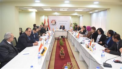 بالصور .. وفد أندونيسي يزور الهيئة الوطنية للانتخابات 