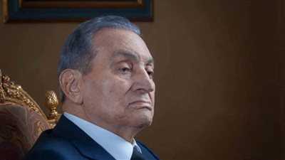 الفريق أحمد شفيق ينعي الرئيس الأسبق حسني مبارك 