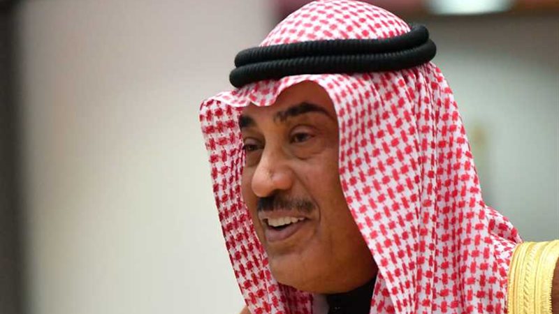 أمير الكويت يتسلم