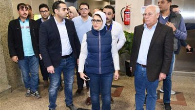 وزيرة الصحة تتفقد سير العمل بمستشفى الحياة بور فؤاد للتأكد من تقديم أفضل خدمة للمرضى