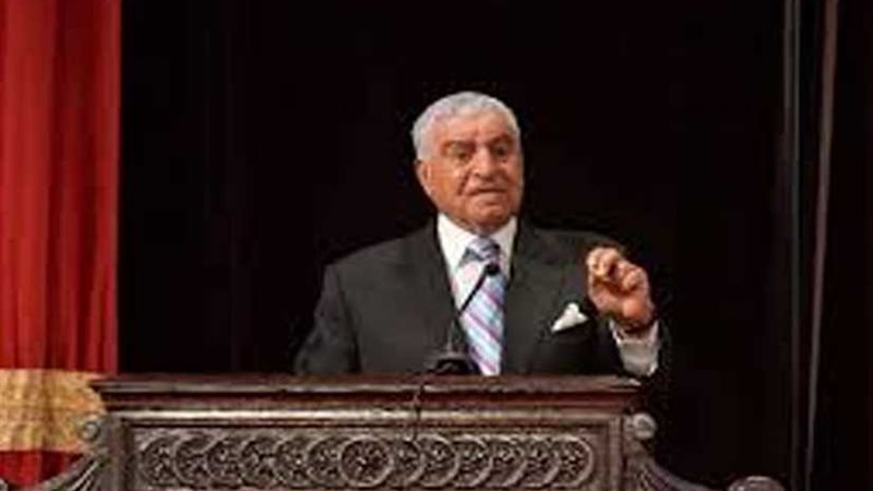 زاهي حواس: منتدى