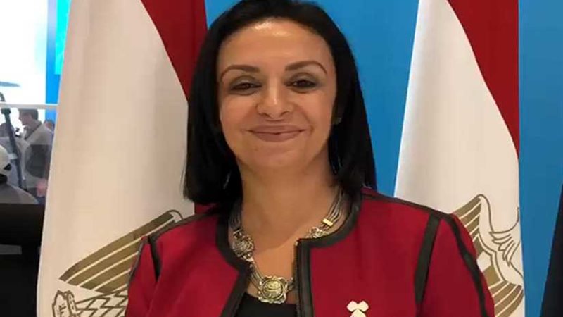 قومي المرأة يشيد