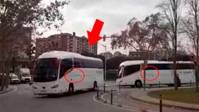 رصد عبارتين مثيرتين على حافلتي ريال مدريد قبل الكلاسيكو