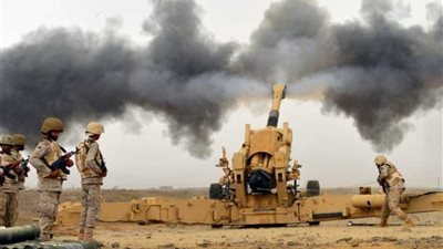 مدفعية الجيش اليمني تدمّر تعزيزات لمليشيا الحوثي جنوبي البلاد