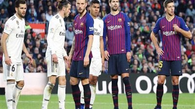 التعادل السلبي يسيطر على شوط كلاسيكو الأرض الأول