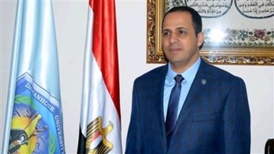 تجديد الثقة لـ«عبيد صالح» رئيسا لجامعة دمنهور فترة ثانية