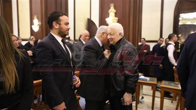 مرتضى منصور وعماد متعب يصلان عزاء الرئيس الأسبق  