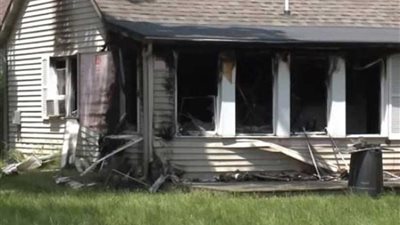 قتلته وأشعلت النيران في جسده.. قام بتصوير 12 فتاة