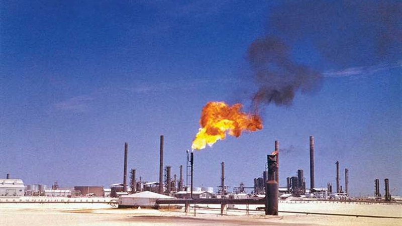 عاجل.. البترول: 10