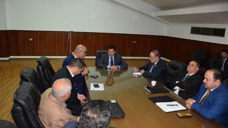 وزير الشباب والرياضة