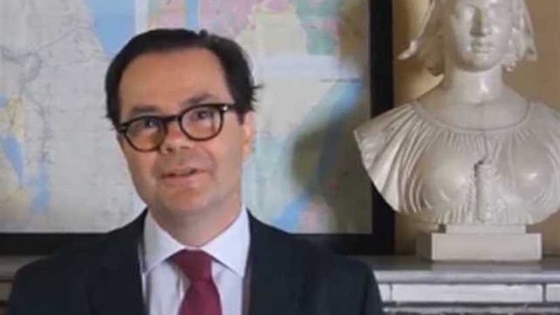 السفير الفرنسي: مليون