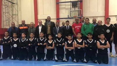 وزير الرياضة يشهد اللقاء المجمع للاعبى 