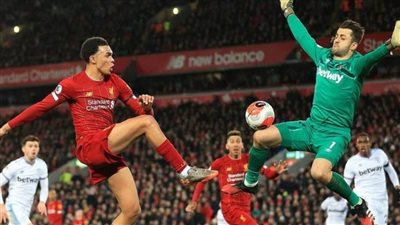 كورونا يهدد بالغاء مباريات  الدوري الانجليزى  للحد من انتشاره